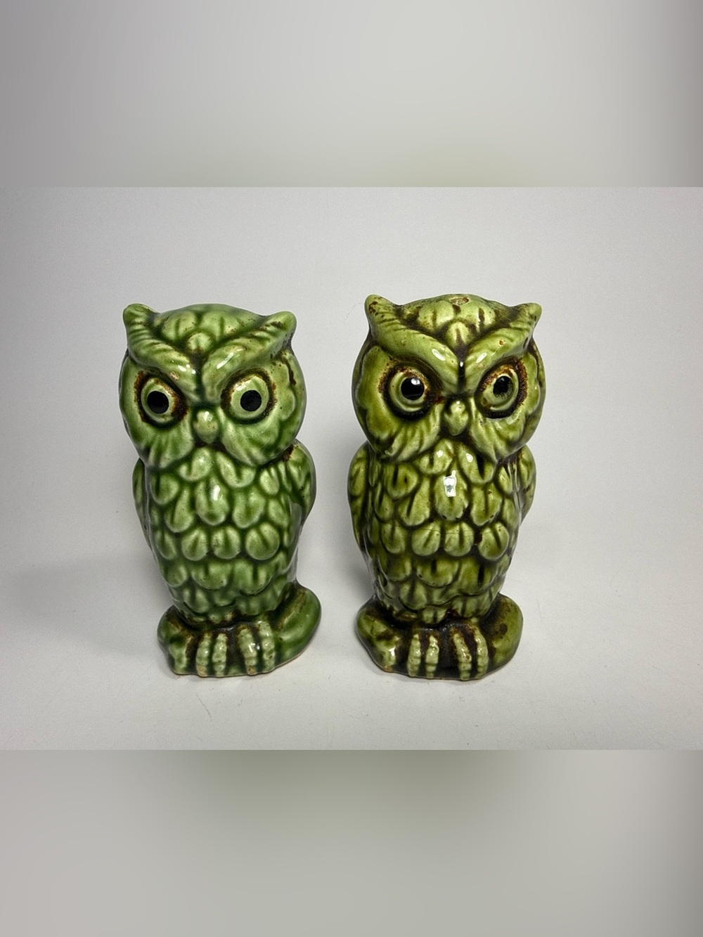 Green Ceramic Owl salt and pepper shaker set Pair